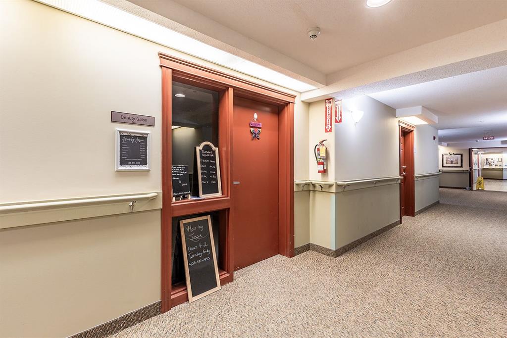 1595 Southview Drive SE Unit: 215