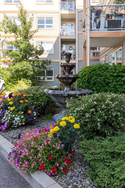 1595 Southview Drive SE Unit: 215