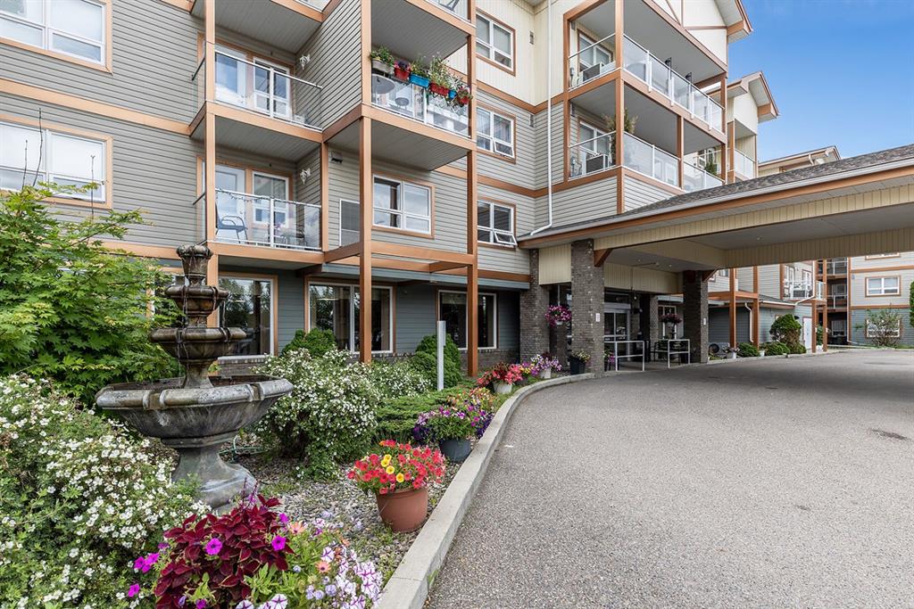 1595 Southview Drive SE Unit: 215
