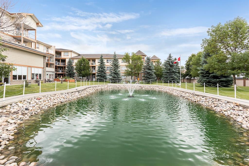 1595 Southview Drive SE Unit: 215