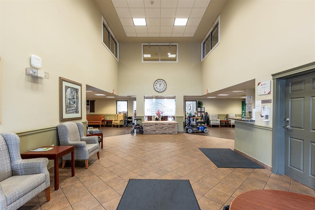 1595 Southview Drive SE Unit: 215