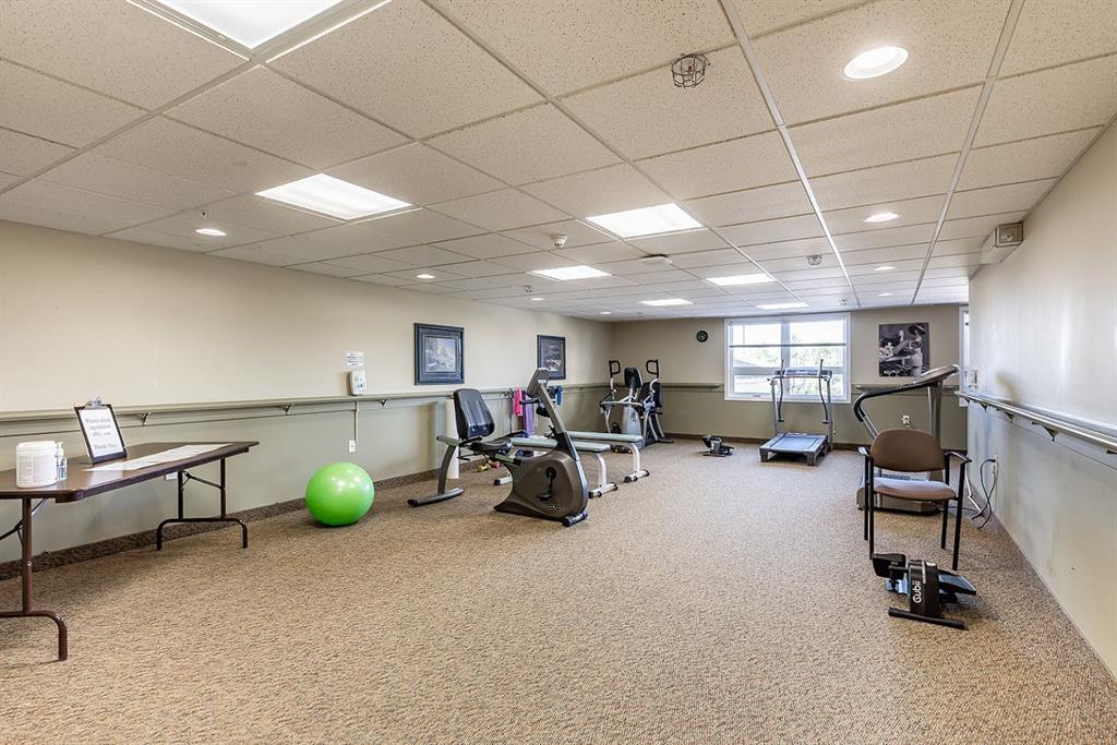 1595 Southview Drive SE Unit: 215