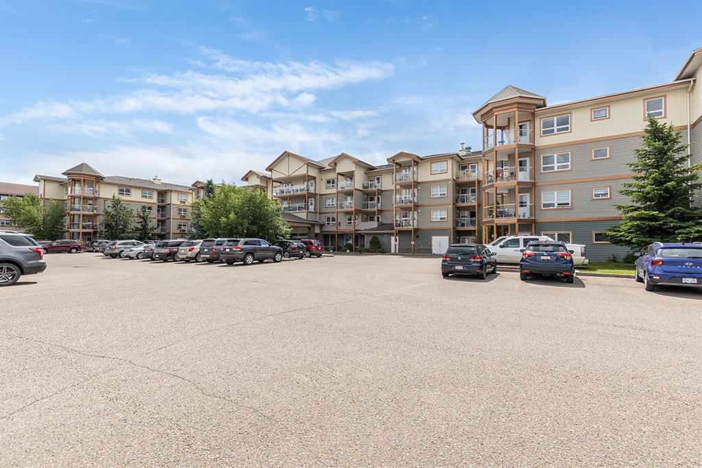1595 Southview Drive SE Unit: 215