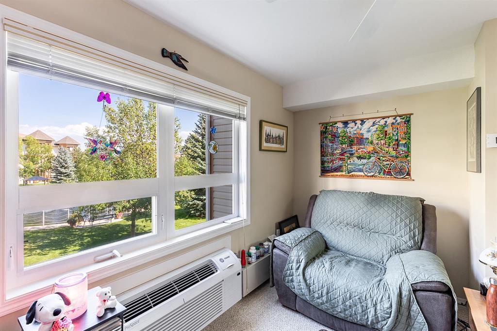1595 Southview Drive SE Unit: 215
