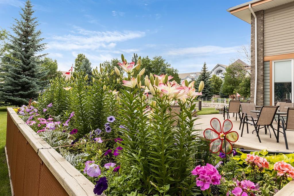 1595 Southview Drive SE Unit: 215