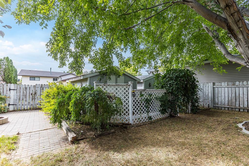 253 Sprague Way SE