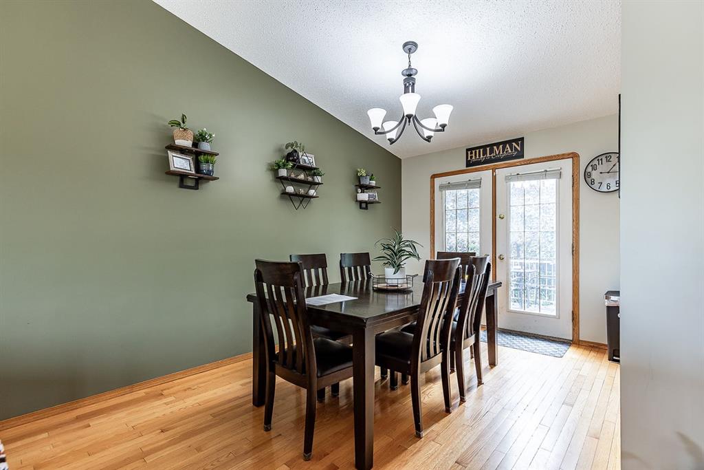 253 Sprague Way SE
