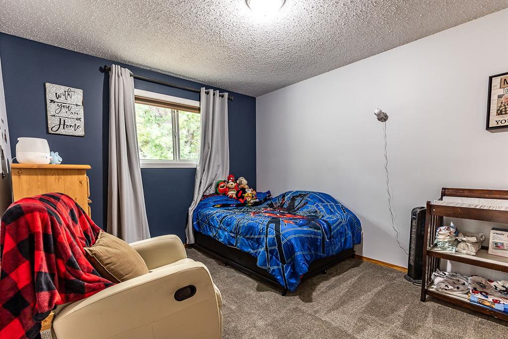 253 Sprague Way SE
