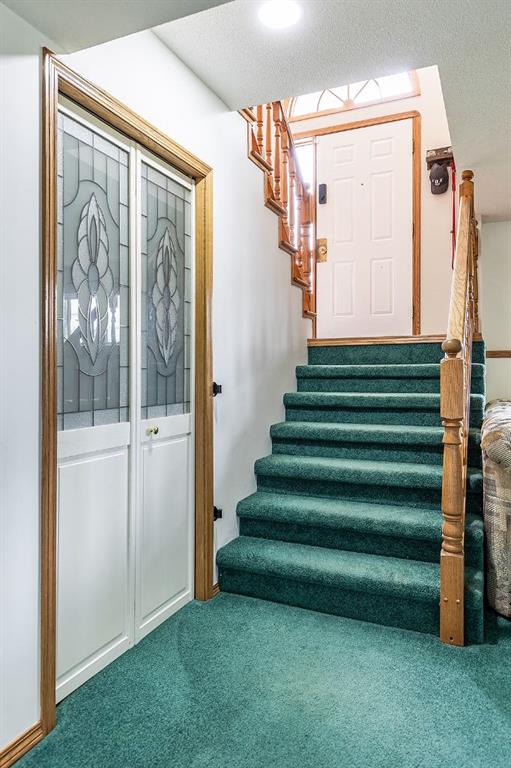 253 Sprague Way SE