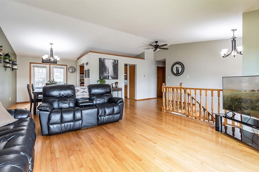 253 Sprague Way SE