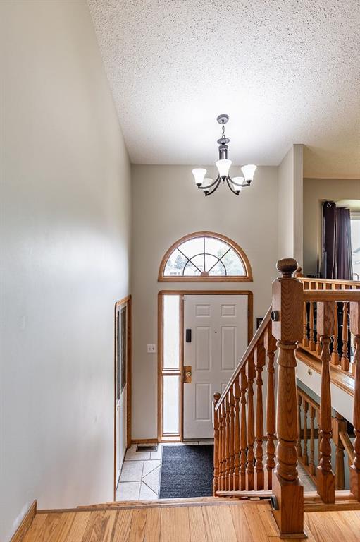 253 Sprague Way SE