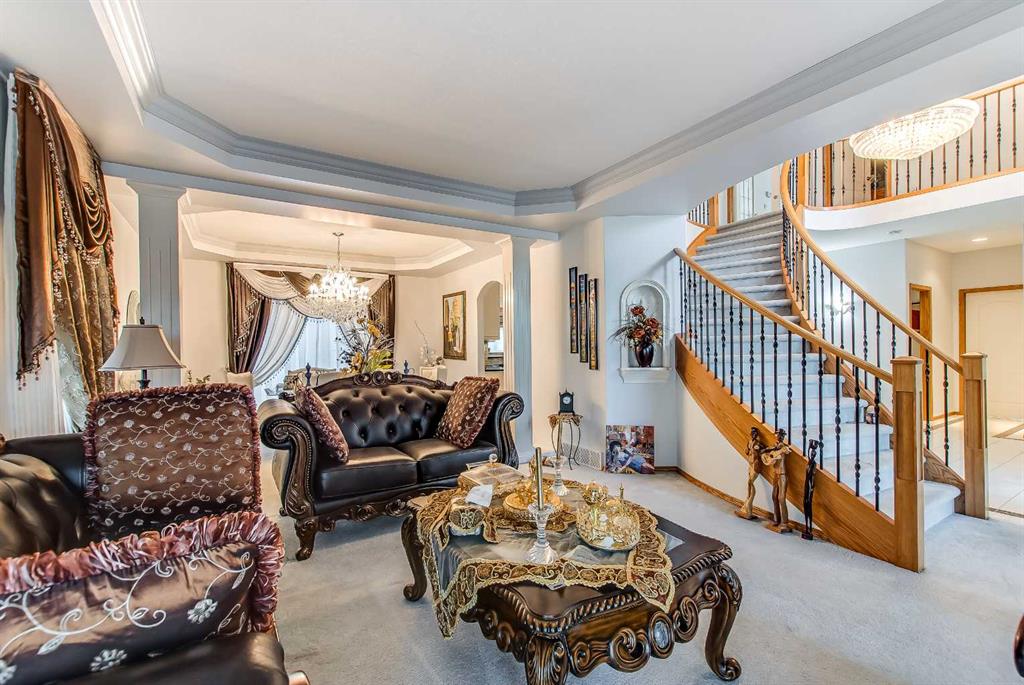 23 Chinook Place SW