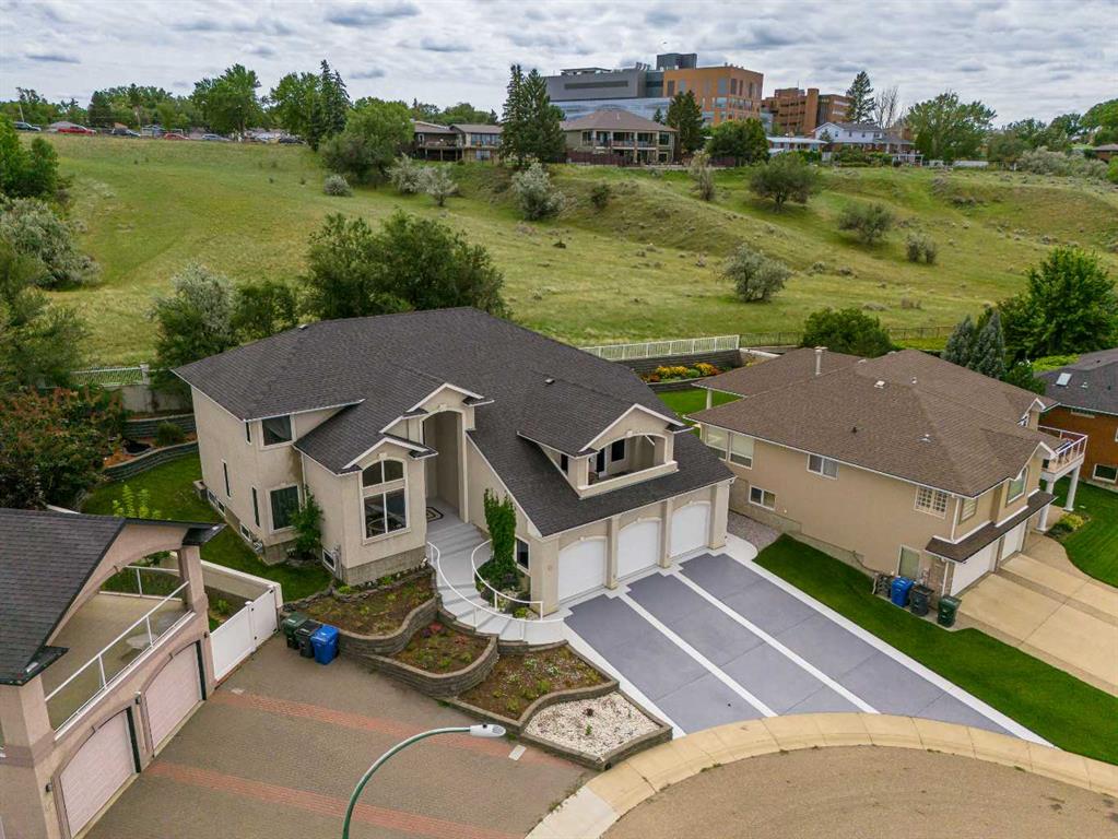 23 Chinook Place SW