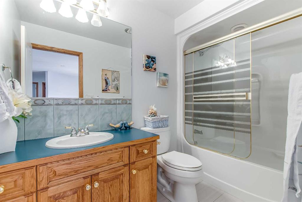 23 Chinook Place SW