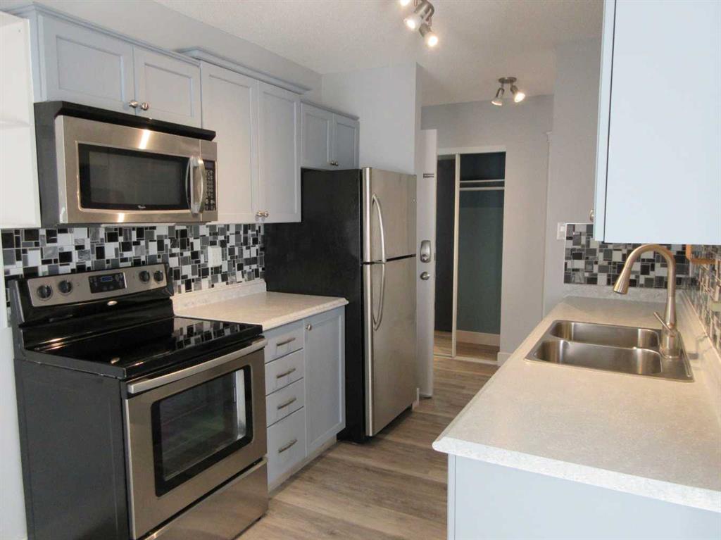 512 McCutcheon Drive NW Unit: 18