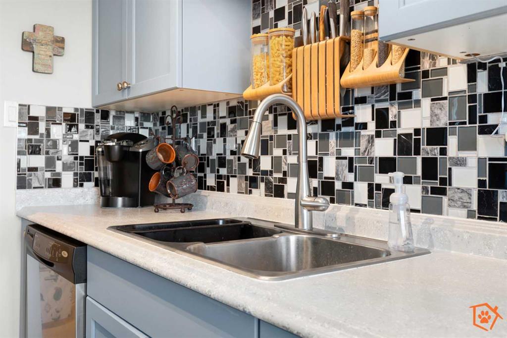 512 McCutcheon Drive NW Unit: 18