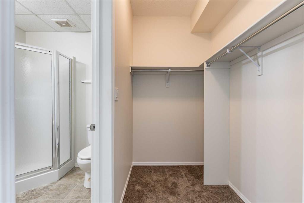105 Main Street S Unit: 102