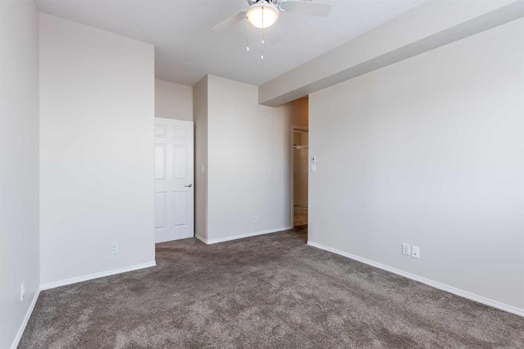 105 Main Street S Unit: 102