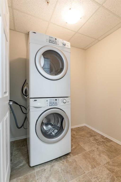 105 Main Street S Unit: 102