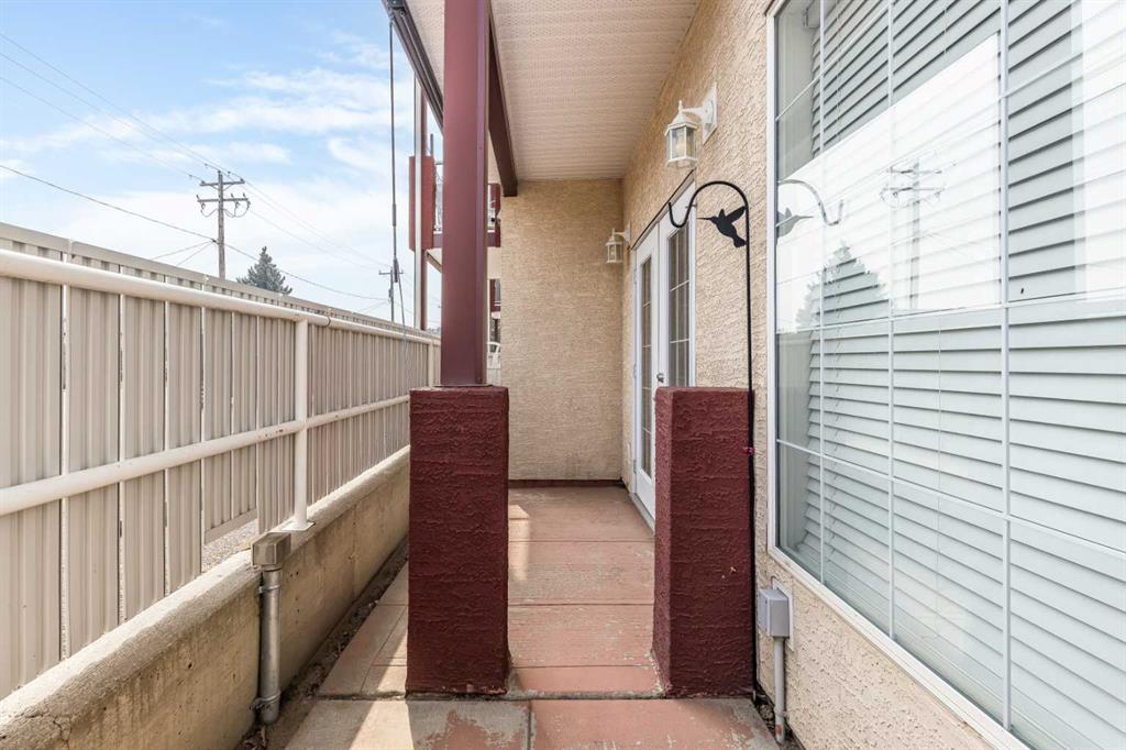 105 Main Street S Unit: 102