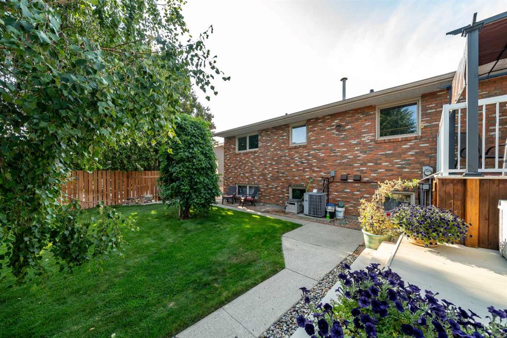 72 Rossmere Way SE