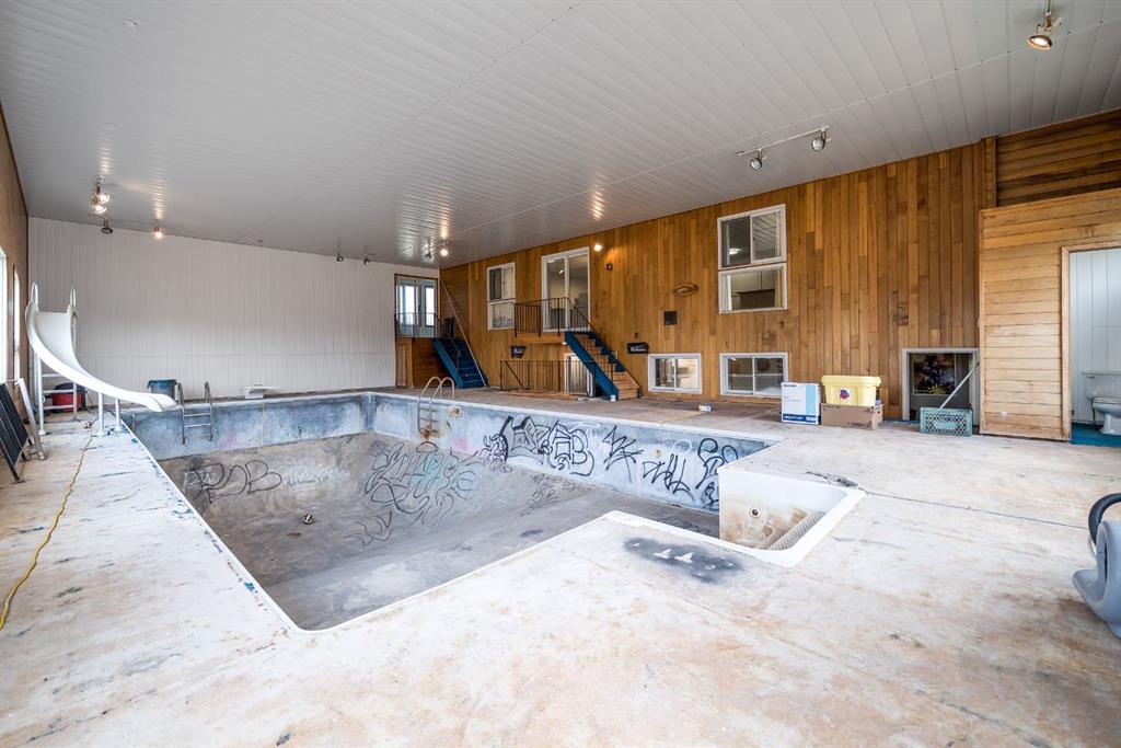 116 6 Avenue W