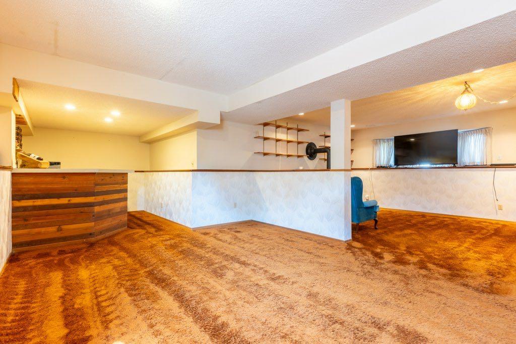 17 Iris Court SE