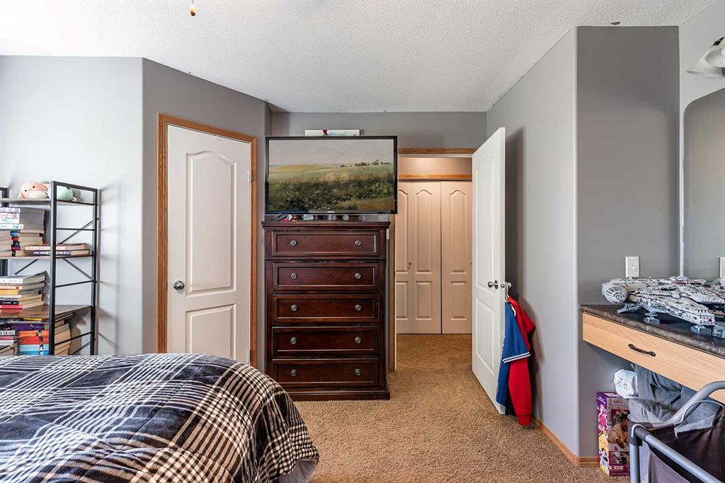 115 3 Street NE Unit: 1