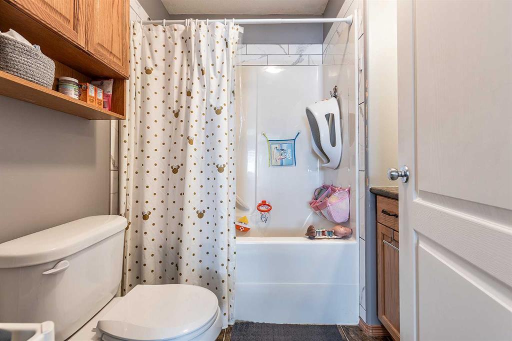 115 3 Street NE Unit: 1