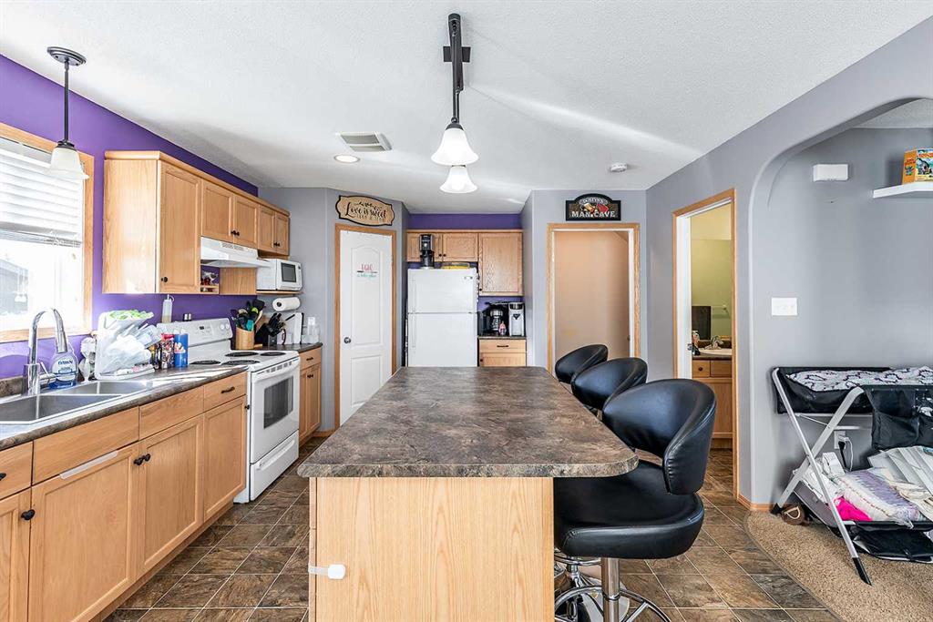 115 3 Street NE Unit: 1