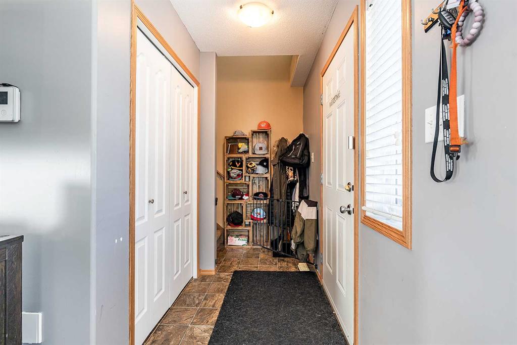 115 3 Street NE Unit: 1