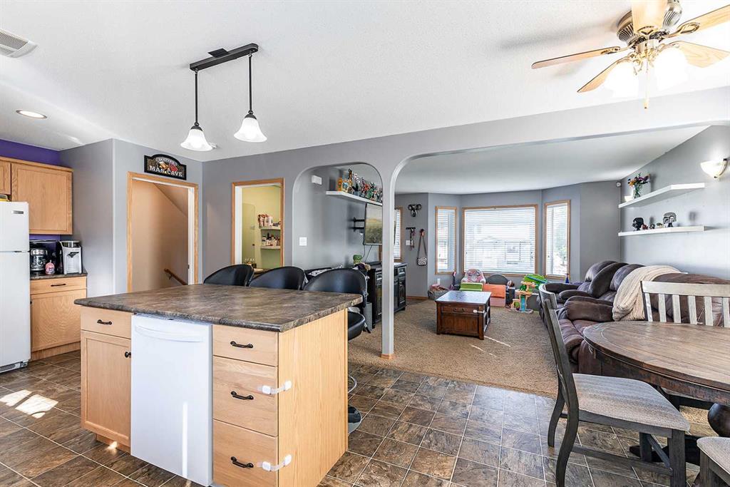 115 3 Street NE Unit: 1