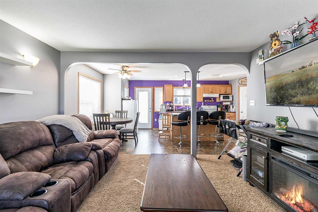 115 3 Street NE Unit: 1