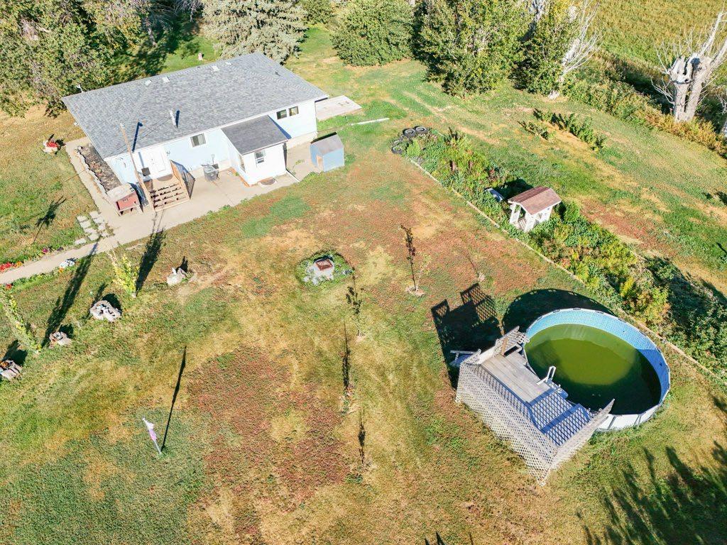 165037 HWY 875