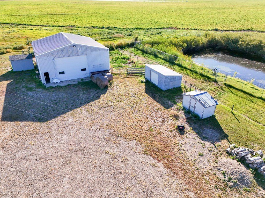165037 HWY 875