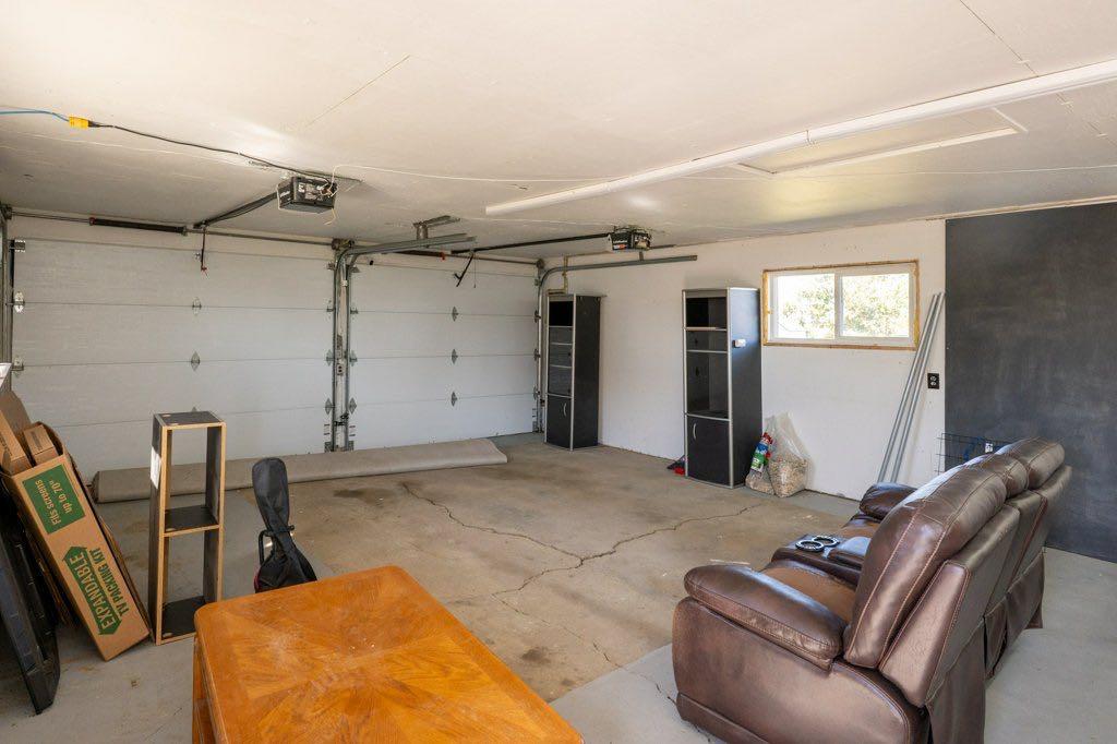 165037 HWY 875