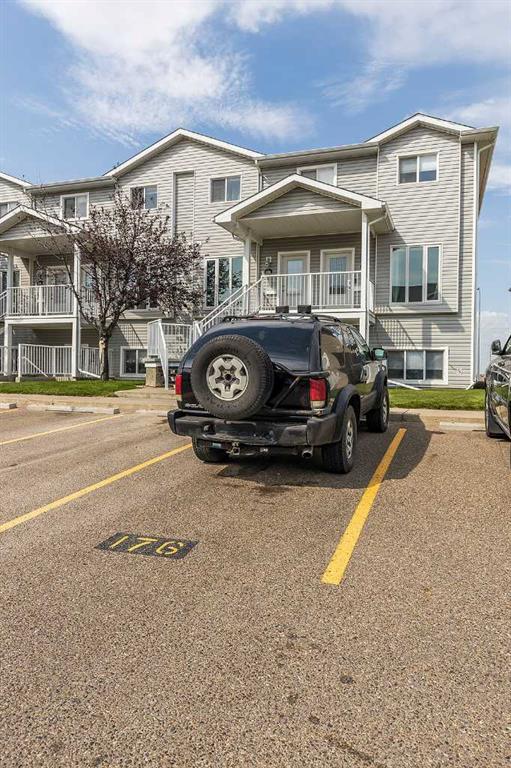 176 Northlands Pointe NE