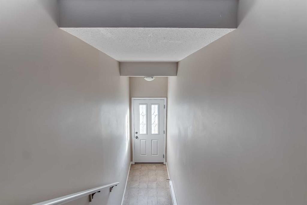 298 Somerset Way SE Unit: 32