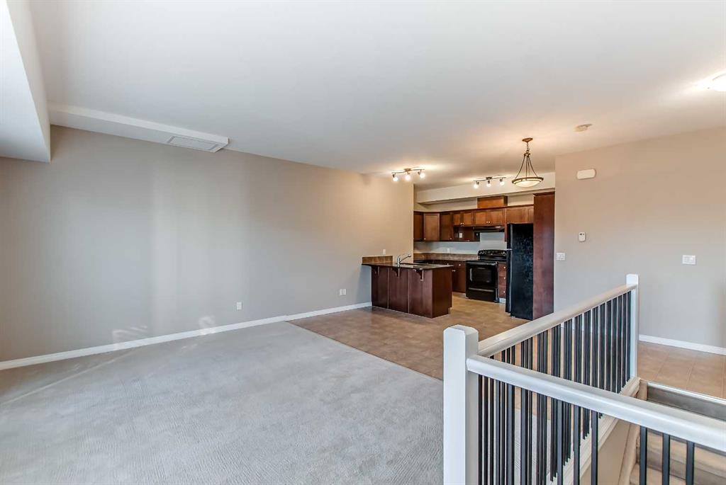 298 Somerset Way SE Unit: 32