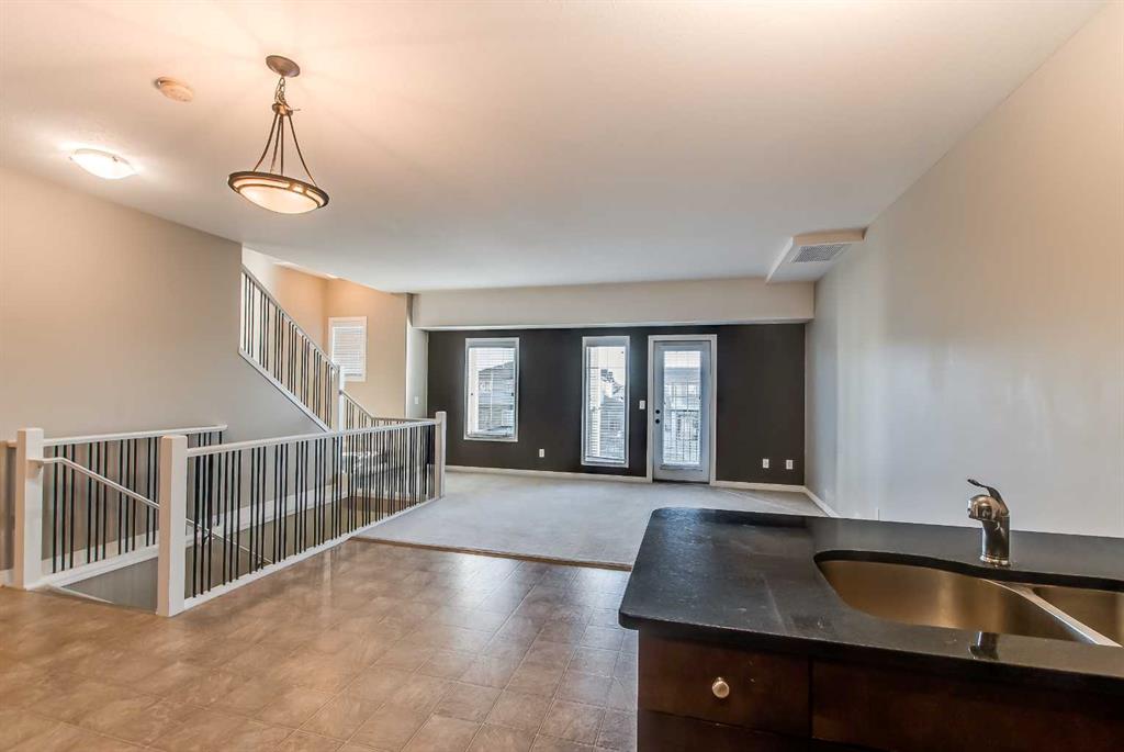 298 Somerset Way SE Unit: 32