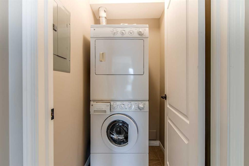 298 Somerset Way SE Unit: 32