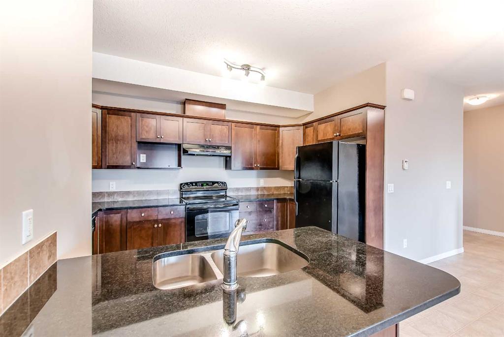 298 Somerset Way SE Unit: 32