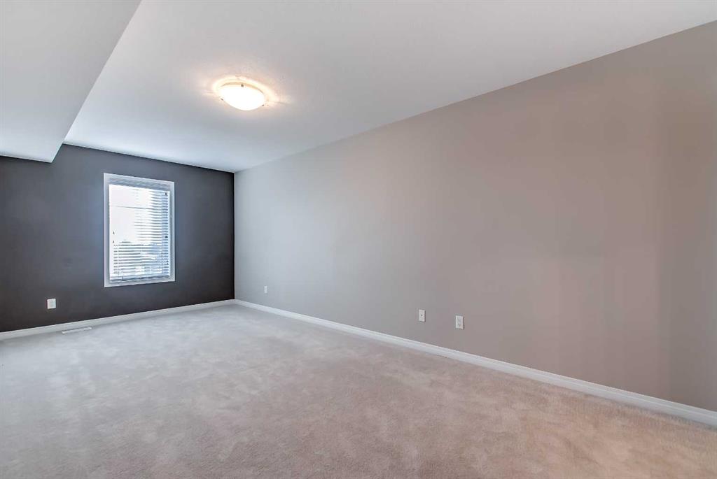 298 Somerset Way SE Unit: 32