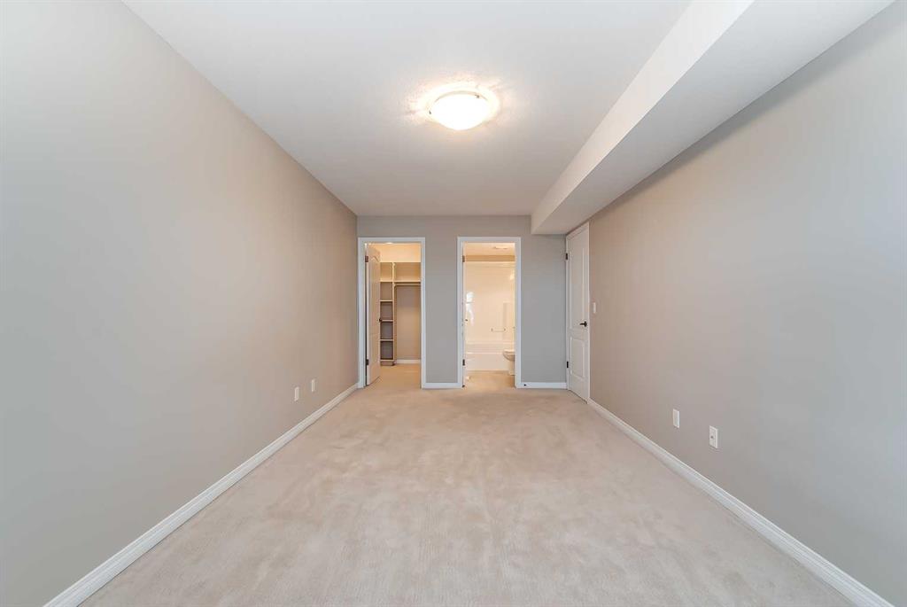 298 Somerset Way SE Unit: 32