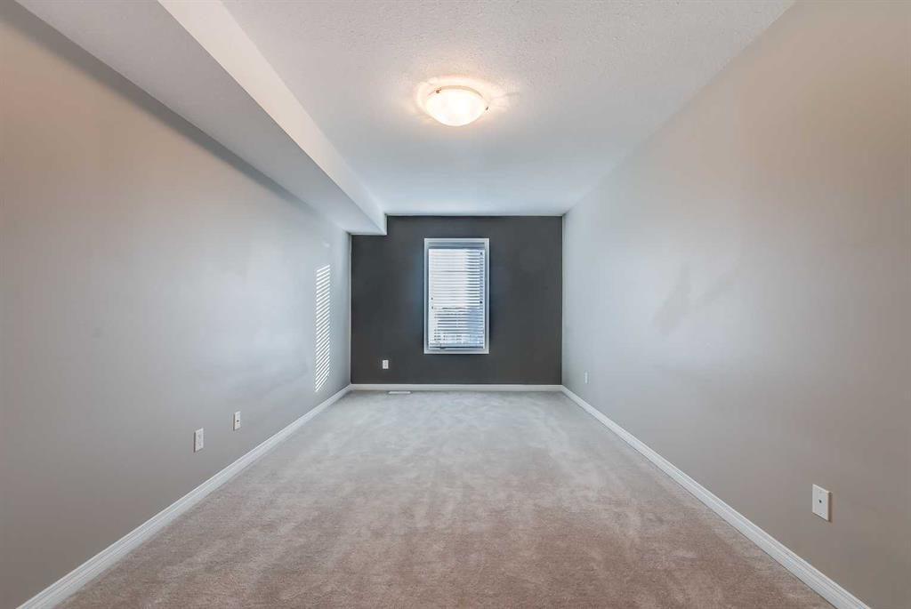 298 Somerset Way SE Unit: 32