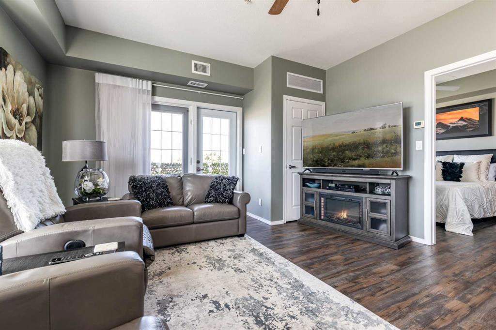 105 Main Street S Unit: 209