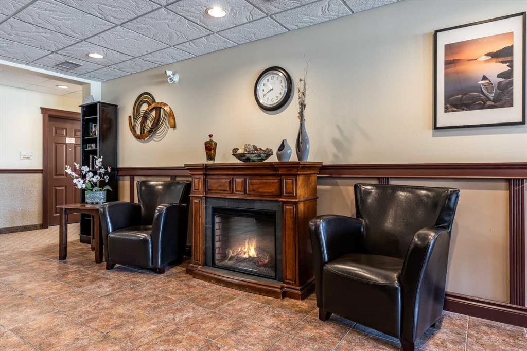 105 Main Street S Unit: 209