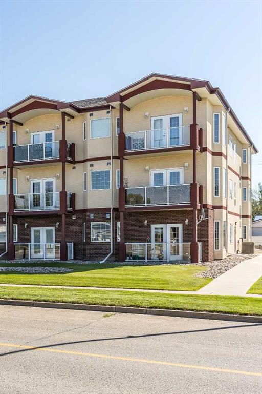 105 Main Street S Unit: 209