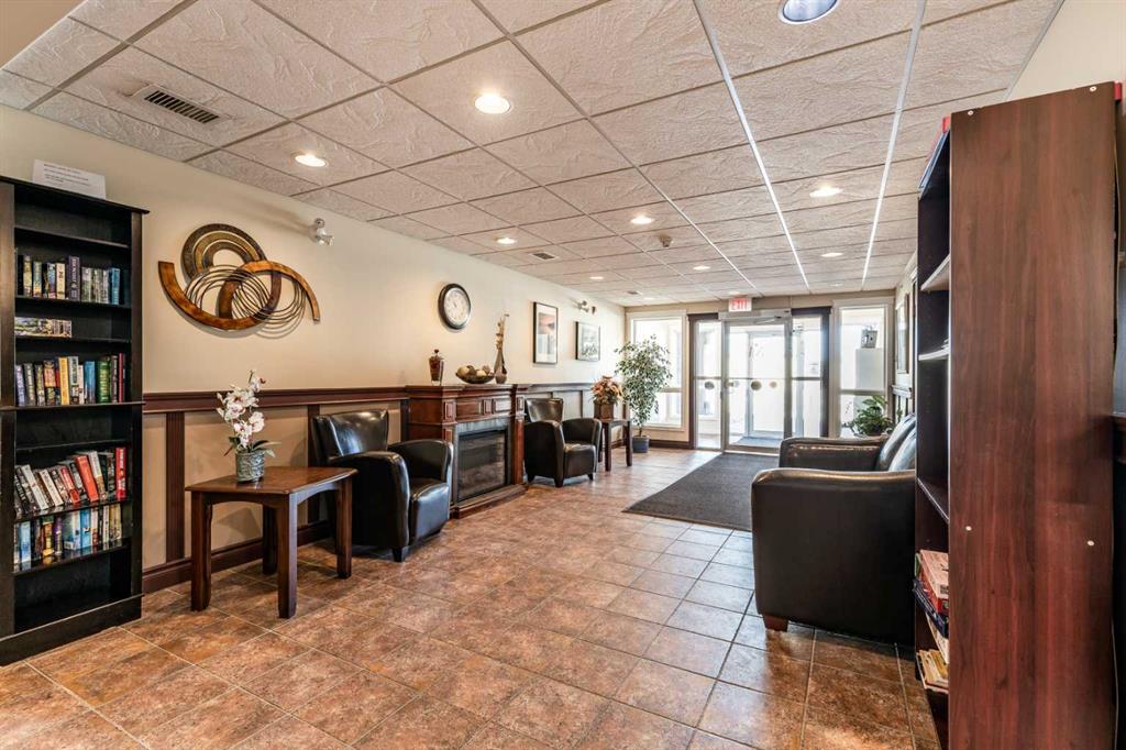 105 Main Street S Unit: 209