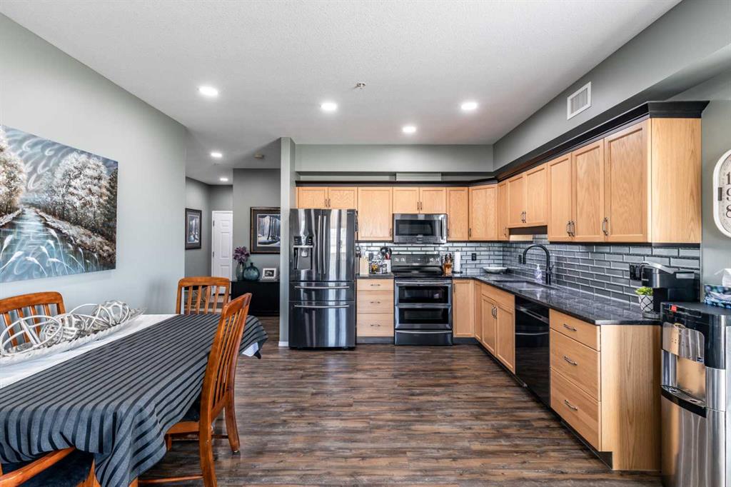 105 Main Street S Unit: 209